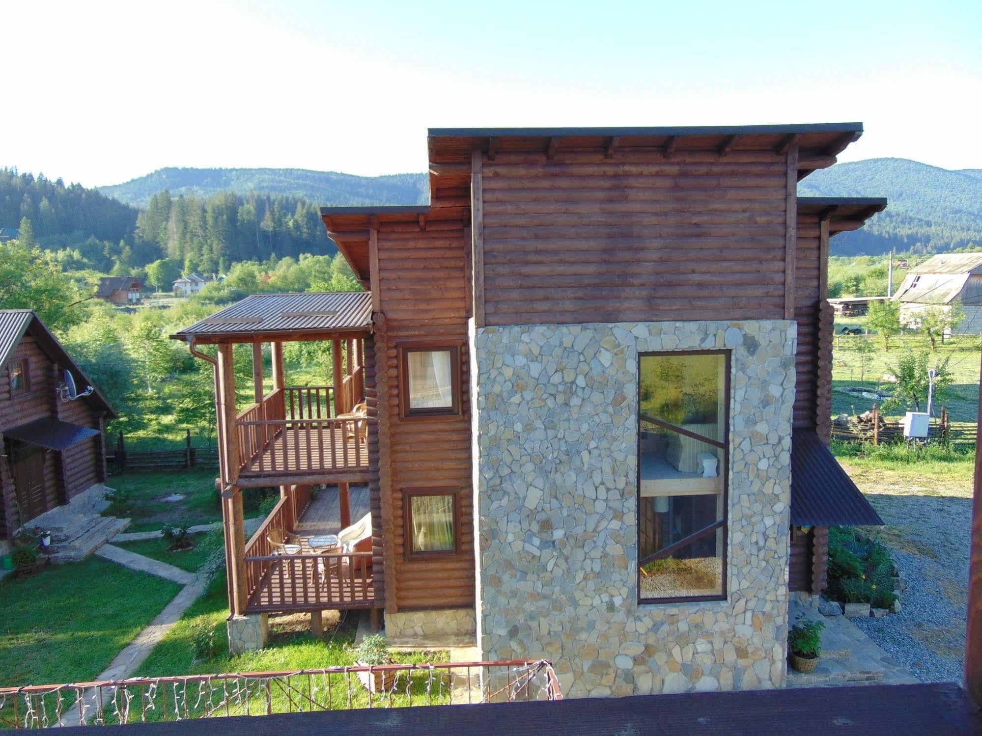 Klen Hotel Mîkulîciîn Exterior foto