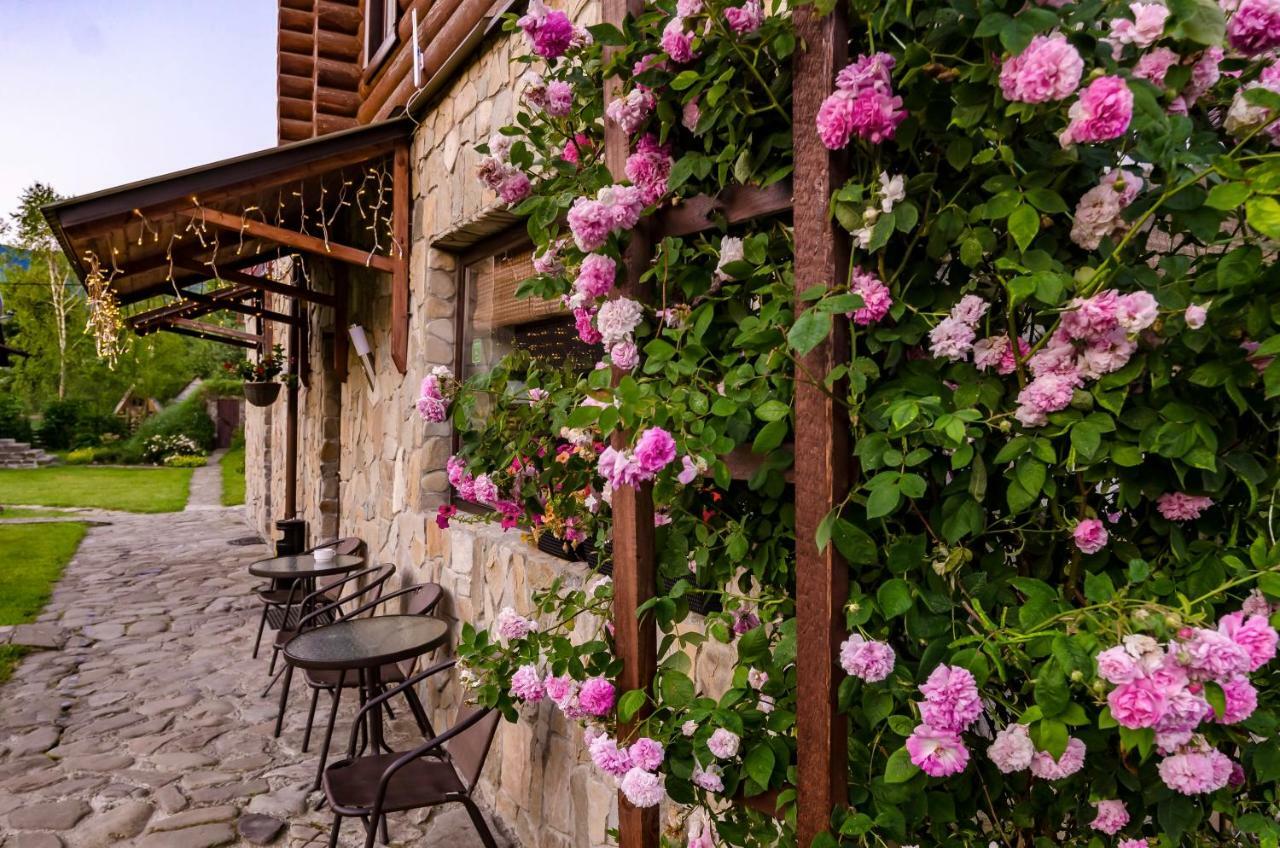 Klen Hotel Mîkulîciîn Exterior foto